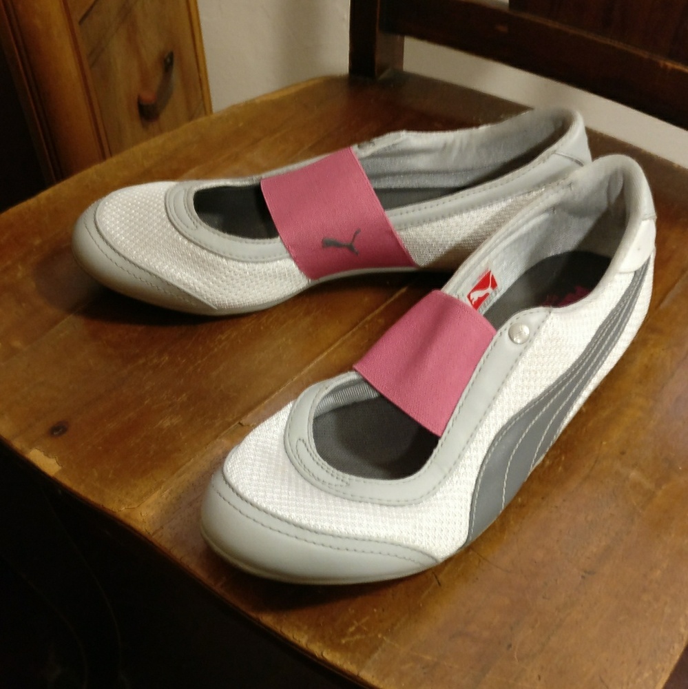 Puma athletic shoes Sz 8.5
